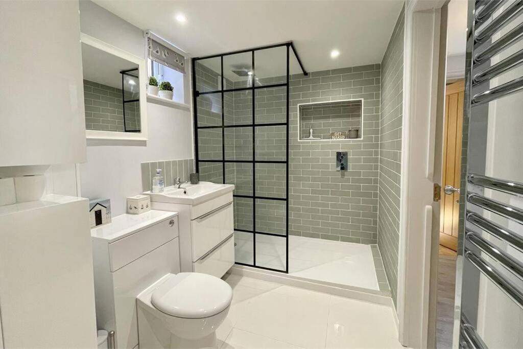 فيلا Bournecoast: Beautiful Two Bed Coach House-Hb5458 بورنماوث المظهر الخارجي الصورة