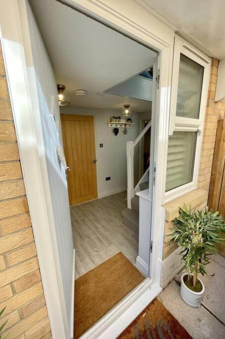 فيلا Bournecoast: Beautiful Two Bed Coach House-Hb5458 بورنماوث المظهر الخارجي الصورة